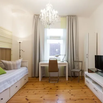 Rent this 9 bed room on Dahmestraße 27 in 12526 Berlin, Germany