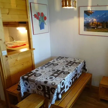 Rent this studio apartment on Accès Peisey-Vallandry in 73210 Landry, France