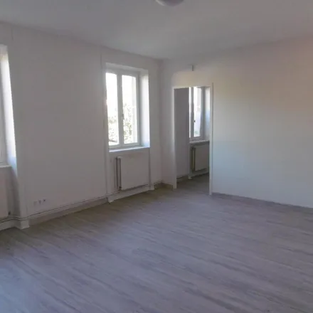 Image 7 - 10 Rue du Gappas, 69210 Savigny, France - Apartment for rent