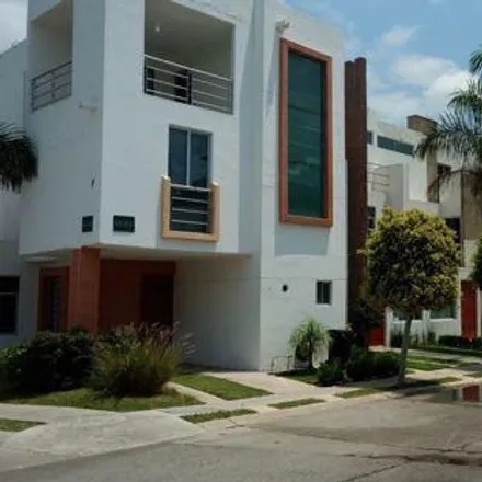Buy this 3 bed apartment on Calle San Ismael in Circunvalación Oblatos, 44780 Guadalajara