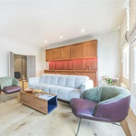 Buy this 1 bed apartment on Tobiko in Rose Street, London