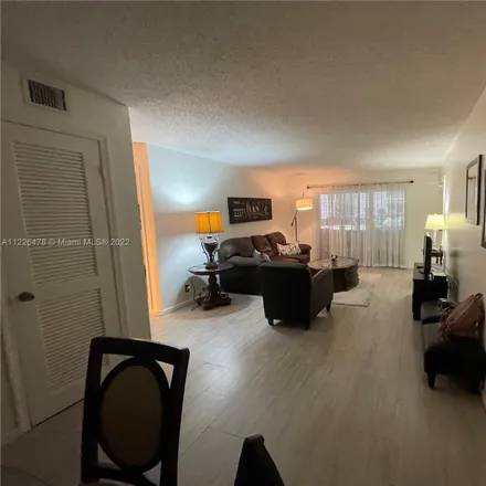 Image 9 - 5996 Bay Club Drive, Fort Lauderdale, FL 33308, USA - Condo for sale