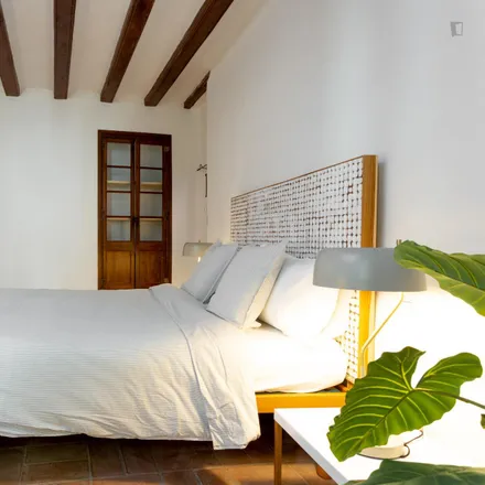Rent this 2 bed apartment on Plaça de Jacint Reventós in 08001 Barcelona, Spain