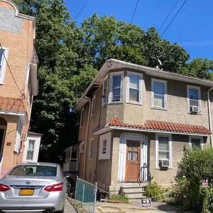 Buy this 3 bed house on 142 Saratoga Avenue in Lowerre, City of Yonkers