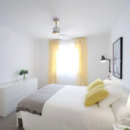 Rent this 2 bed apartment on Avinguda Doctor Peset Aleixandre in 84, 46025 Valencia
