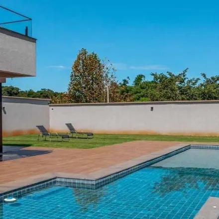 Buy this 4 bed house on Rua Presidente Dutra in Centro, Atibaia - SP