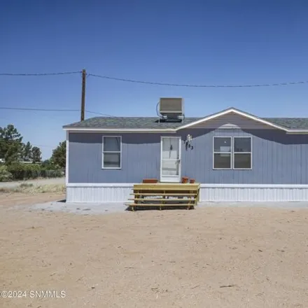 Buy this studio apartment on 6204 Hunt Road in Doña Ana County, NM 88012