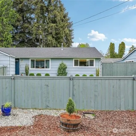 Buy this 3 bed house on 16811 120th Avenue Southeast in Renton, WA 98058