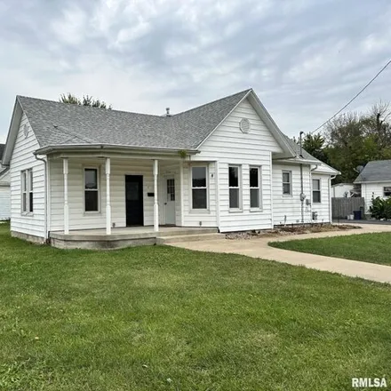 Image 1 - 119 West Avenue F, Lewistown, IL 61542, USA - House for sale
