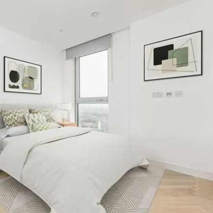 Buy this 3 bed apartment on Two Fifty One in 251 Southwark Bridge Road, London