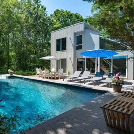 Rent this 3 bed house on 7 North Pass Road in Northwest Harbor, East Hampton