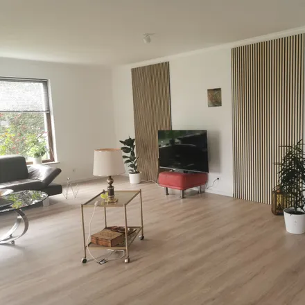 Rent this 5 bed apartment on Vor der Grund 8 in 30826 Garbsen, Germany
