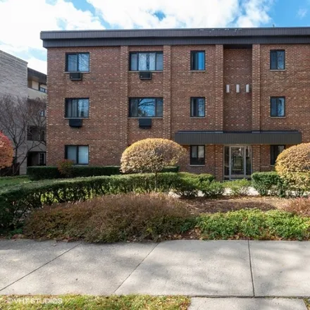 Rent this 1 bed apartment on 1660 Green Bay Road