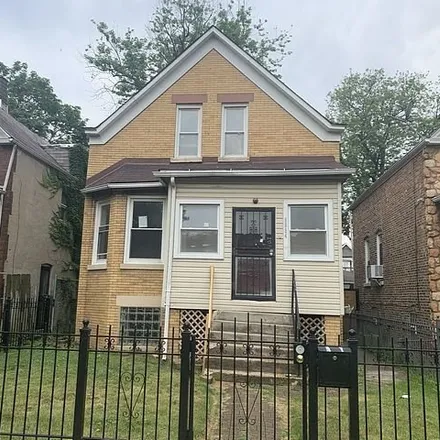 Buy this 3 bed house on 8554 S Aberdeen St in Chicago, Illinois
