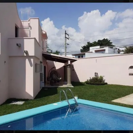 Buy this 4 bed house on Calle Nueva Rusia in Recursos Hidráulicos, 62245 Cuernavaca