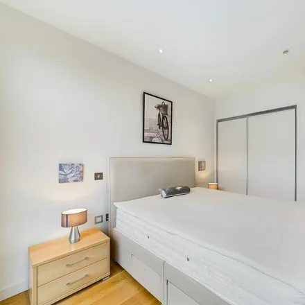 Image 7 - Speirs Gumley, 9 Simpson Loan, City of Edinburgh, EH3 9GQ, United Kingdom - Apartment for rent
