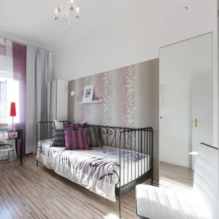 Rent this 6 bed room on Krumme Straße 4C in 12526 Berlin, Germany