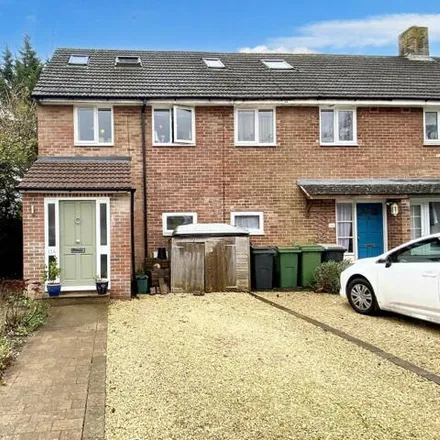 Buy this 3 bed townhouse on Rowlings Road in Littleton, SO22 6HJ