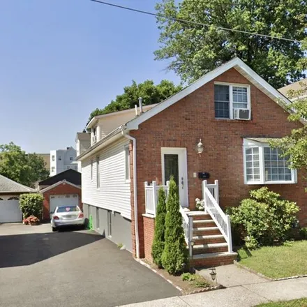 Rent this 4 bed house on 210 Columbus Place in Cliffside Park, NJ 07010