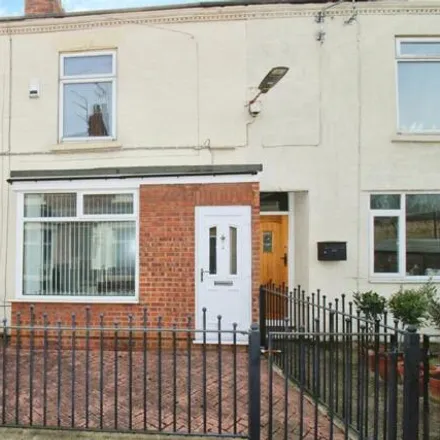 Buy this 3 bed townhouse on Southcoates Club in New Bridge Road, Hull