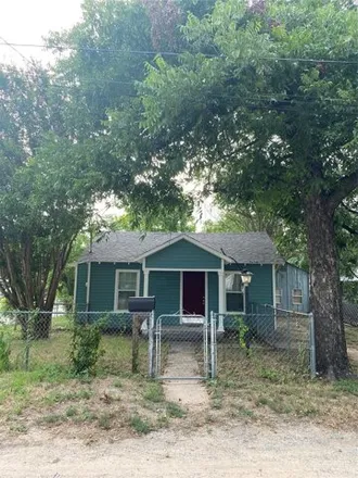 Buy this 2 bed house on 306 East College Avenue in Comanche, TX 76442