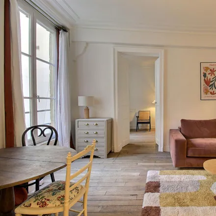 Image 4 - 33 Rue Coquillière, 75001 Paris, France - Apartment for rent