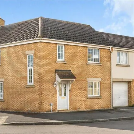 Buy this 4 bed duplex on 25 Mayfly Road in Swindon, SN25 2HN
