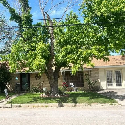 Buy this 3 bed house on 477 West Grand Avenue in Comanche, TX 76442