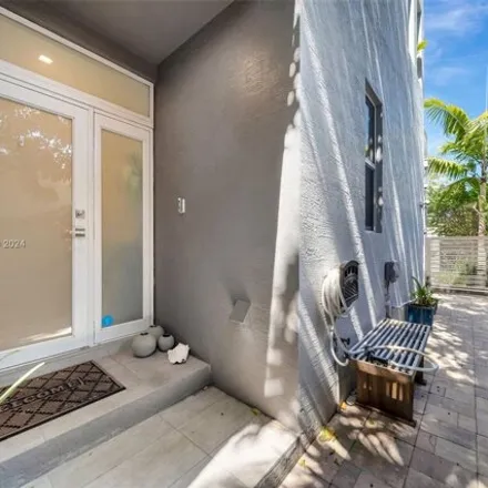 Image 4 - 1128 Northeast 16th Avenue, Fort Lauderdale, FL 33304, USA - Townhouse for sale