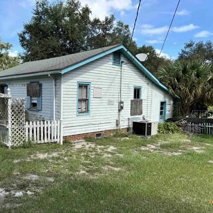 Buy this 3 bed house on 841 South 14th Street in Palatka, FL 32177