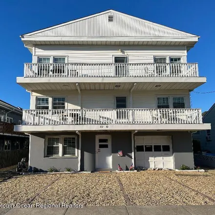 Rent this 3 bed apartment on B and B Department store in 5th Avenue, Seaside Park