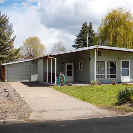 Buy this 2 bed house on 776 Northeast Dunham Street in Prineville, OR 97754