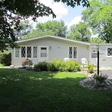 Buy this 3 bed house on 5810 Remington Drive in Fort Wayne, IN 46809
