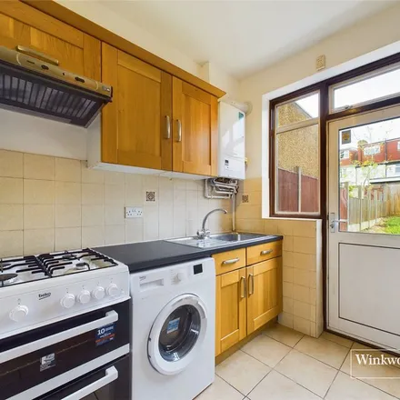 Image 3 - Buck Lane, London, NW9 0TR, United Kingdom - Apartment for rent