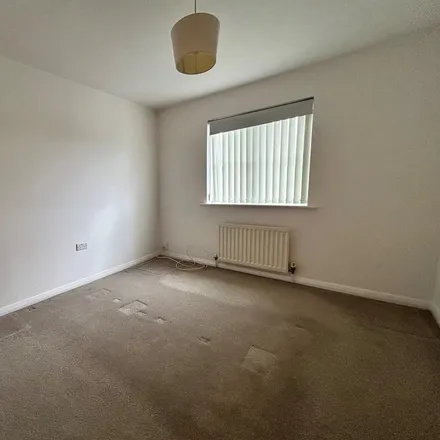 Image 5 - Blueberry Avenue, Manchester, M40 0GF, United Kingdom - Apartment for rent