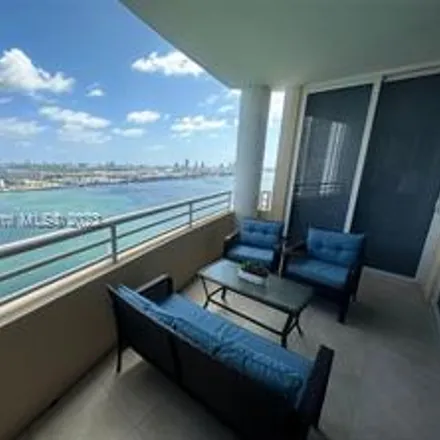 Image 2 - Three Tequesta Point, 848 Brickell Key Drive, Torch of Friendship, Miami, FL 33131, USA - Townhouse for rent