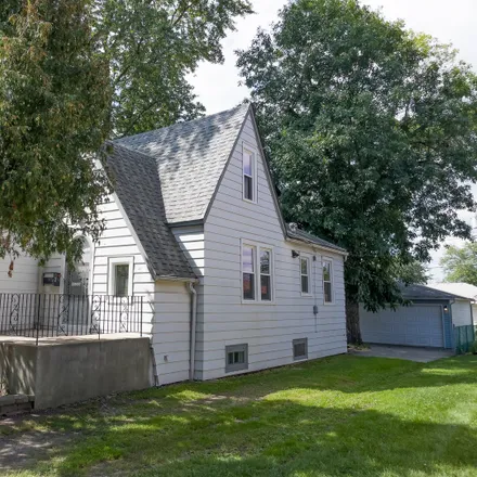 Buy this 3 bed house on 12806 Clinton Avenue in Blue Island, IL 60406