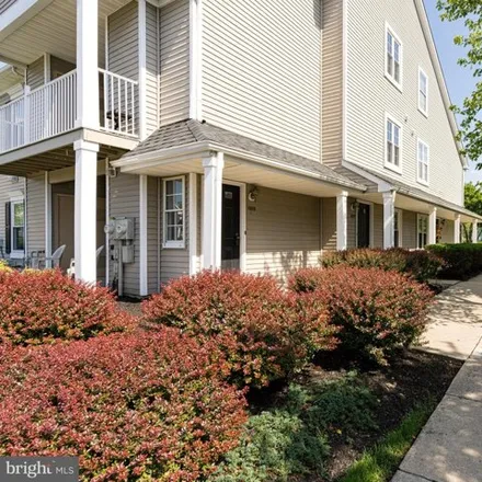 Buy this 2 bed condo on 1148 Saxony Drive in Masonville, Mount Laurel Township