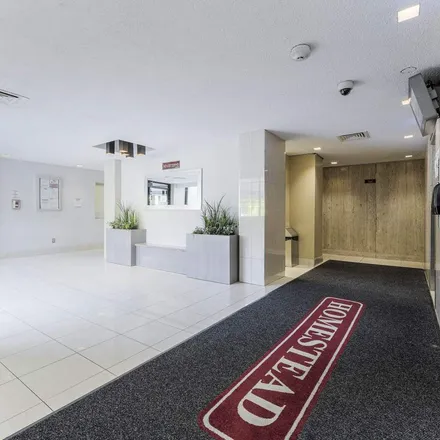 Image 2 - Laurel Grove, 25 Parkway Forest Drive, Toronto, ON M2J 1M4, Canada - Apartment for rent