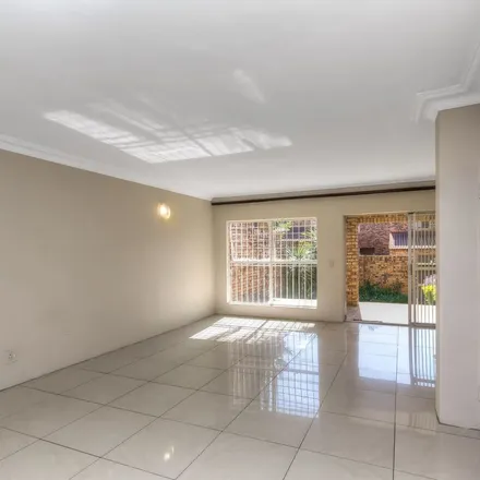 Image 3 - 10th Avenue, Rivonia, Sandton, 2128, South Africa - Townhouse for rent