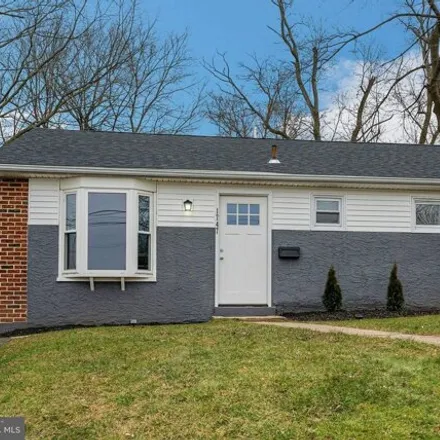 Buy this 3 bed house on 1779 Arnold Avenue in Crestmont, Abington Township