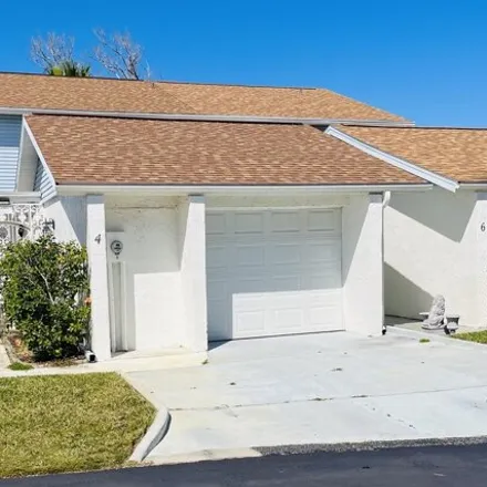 Buy this 2 bed house on 4 Chippingwood Lane in Ellinor Village, Ormond Beach