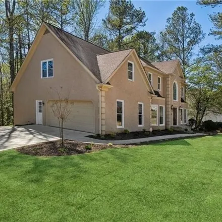 Image 2 - 425 Holly Stream Trail, Roswell, GA 30075, USA - House for sale