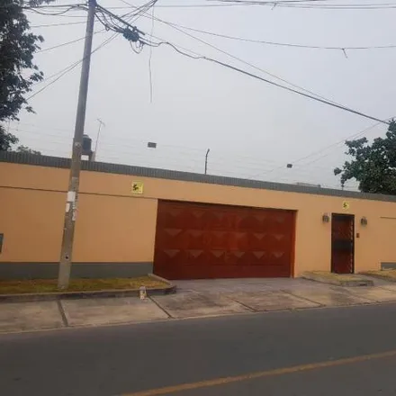 Buy this studio house on Calle Las Lilas 105 in Santiago de Surco, Lima Metropolitan Area 15023