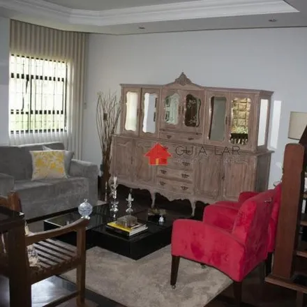 Buy this 5 bed house on Rua Noventa e Três A in Vila Santa Cecília, Volta Redonda - RJ