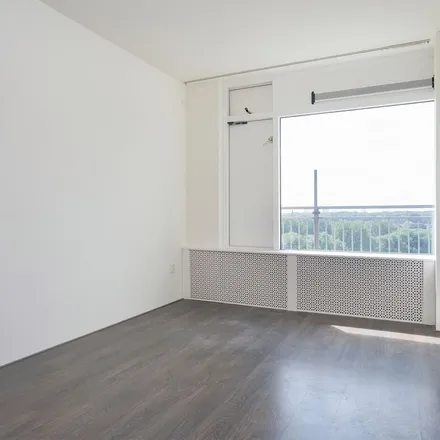 Rent this 4 bed apartment on flat C in Loenermark, 1025 TG Amsterdam