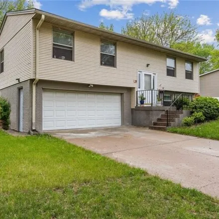 Buy this 4 bed house on 18 North Westminster Street in Iowa City, IA 52245