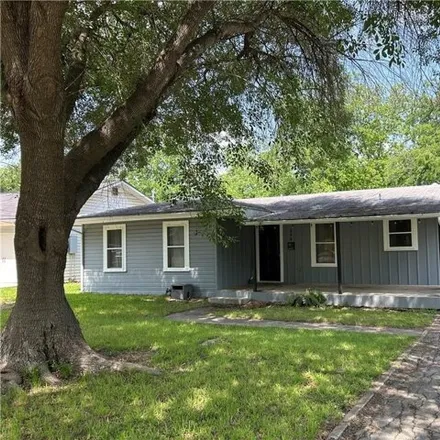 Rent this 2 bed house on 554 Lee Street in New Braunfels, TX 78130