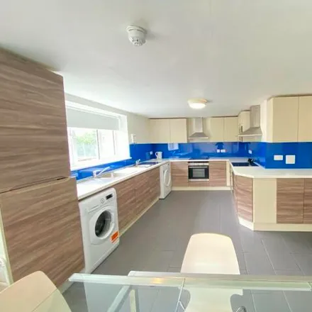 Rent this 7 bed duplex on 24 Pershore Place in Coventry, CV4 7DA