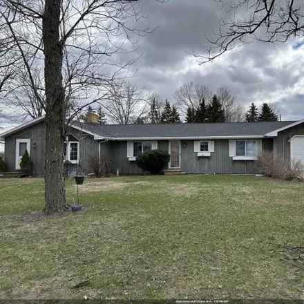 Buy this 3 bed house on 2613 French Road in De Pere, WI 54115